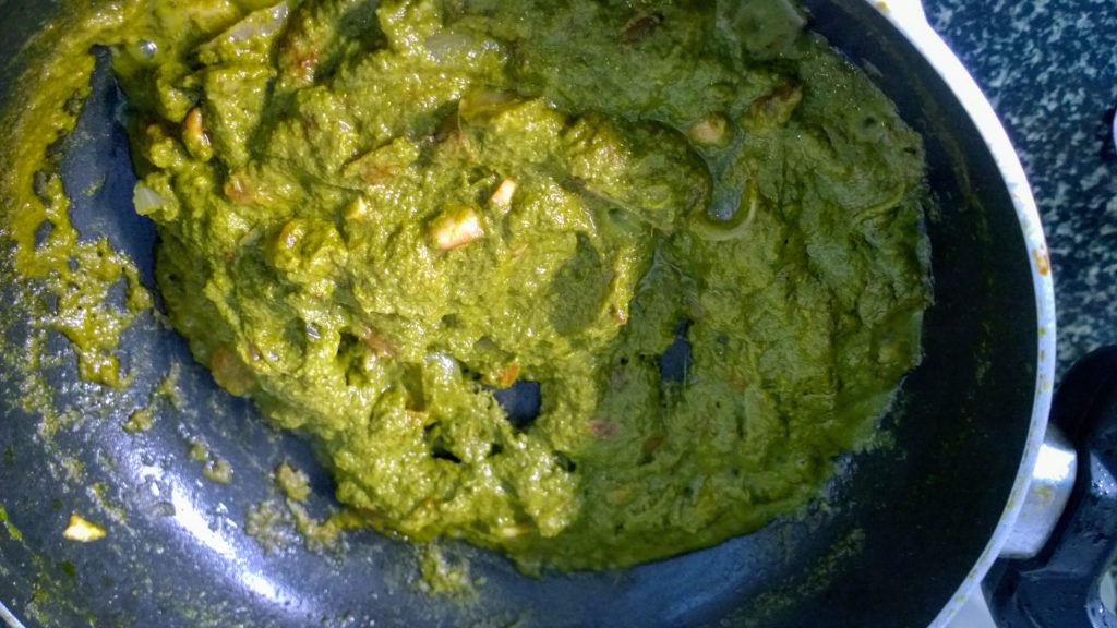Cooked spinach puree