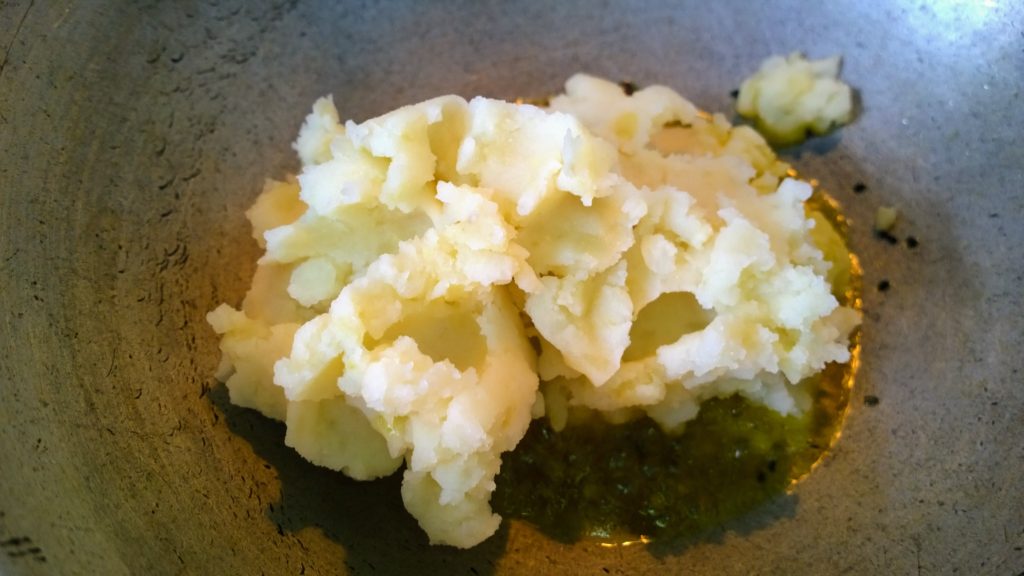 Mashed potato in hot oil