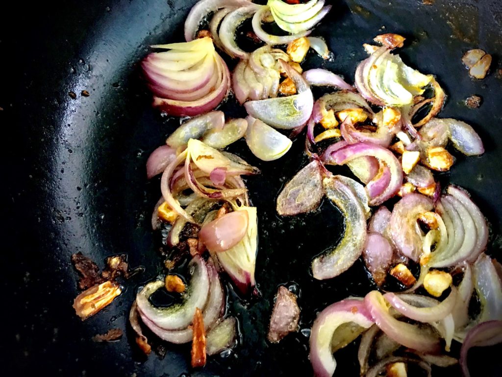Fried garlic and onion