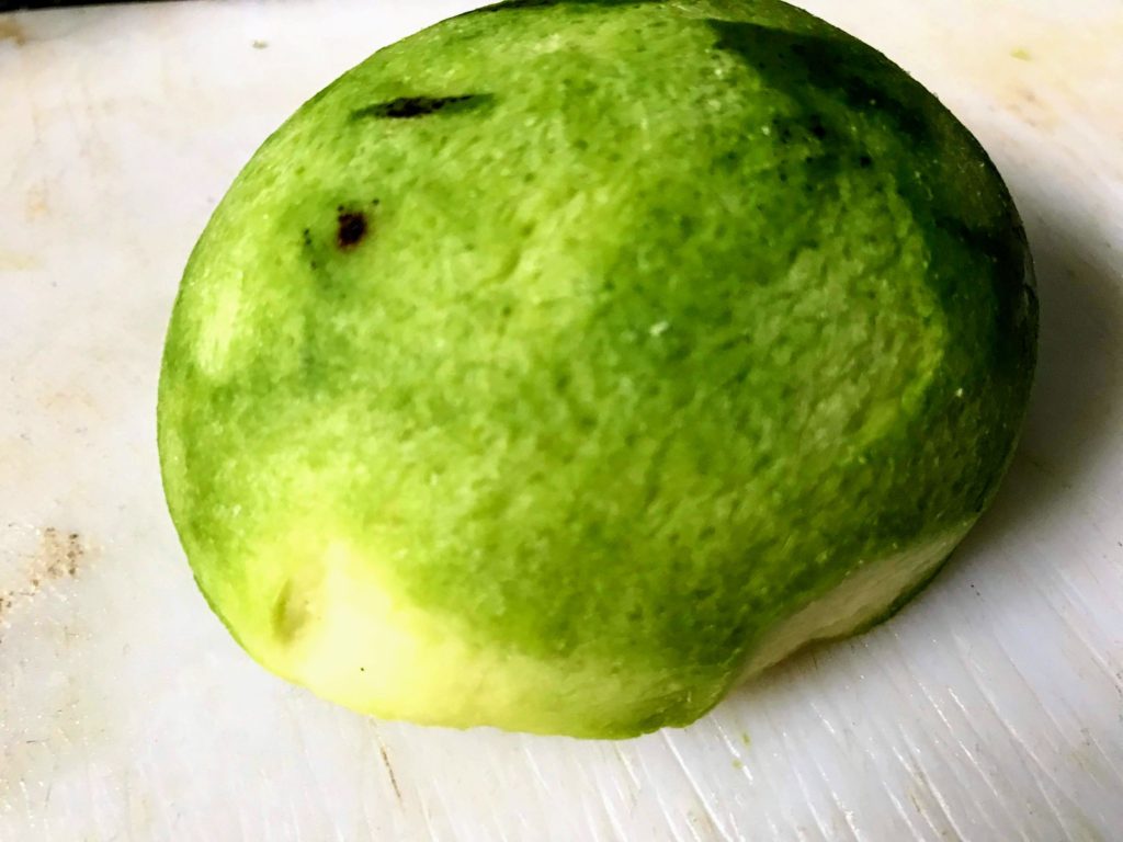 Peeled raw mango