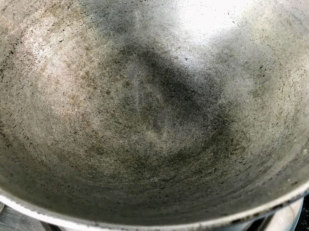 Hot aluminium pan