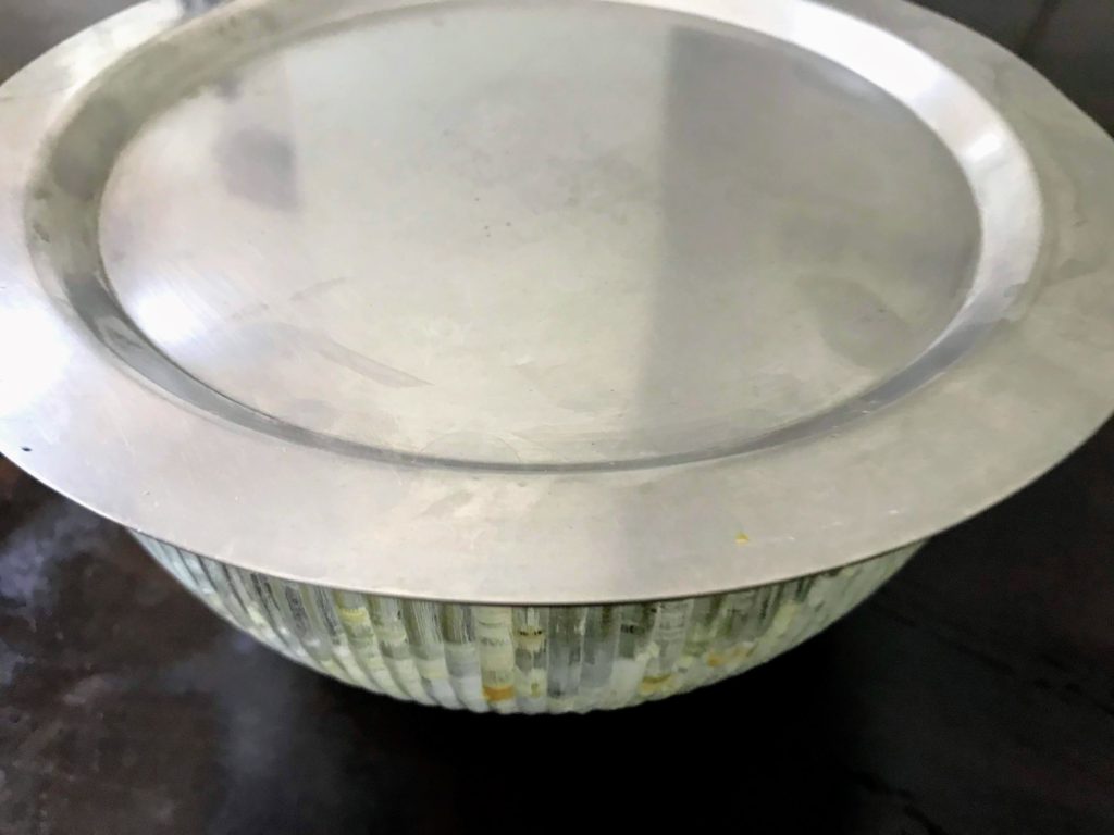 Bowl covered for marnation