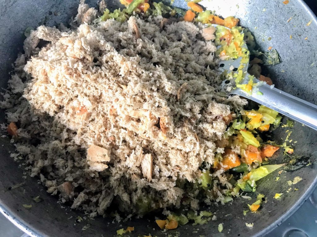Crushed bread pieces with vegetables