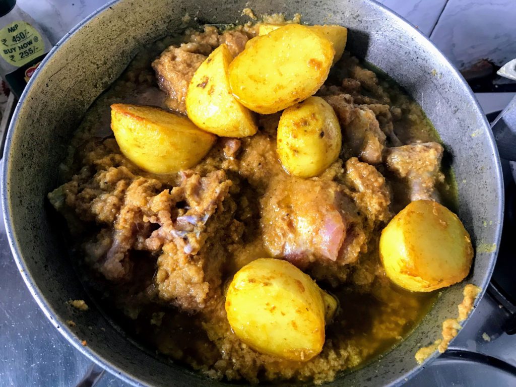 Potatoes with chicken