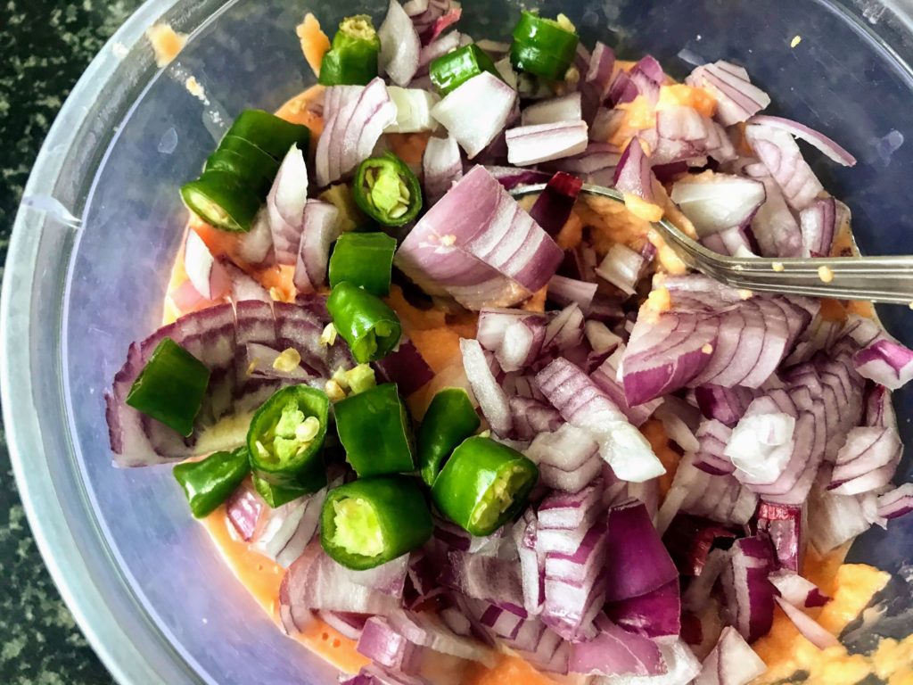 Chopped green chillies and onion