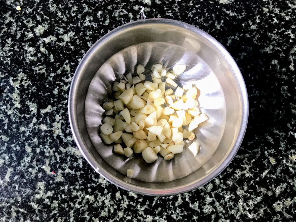 Chopped garlic