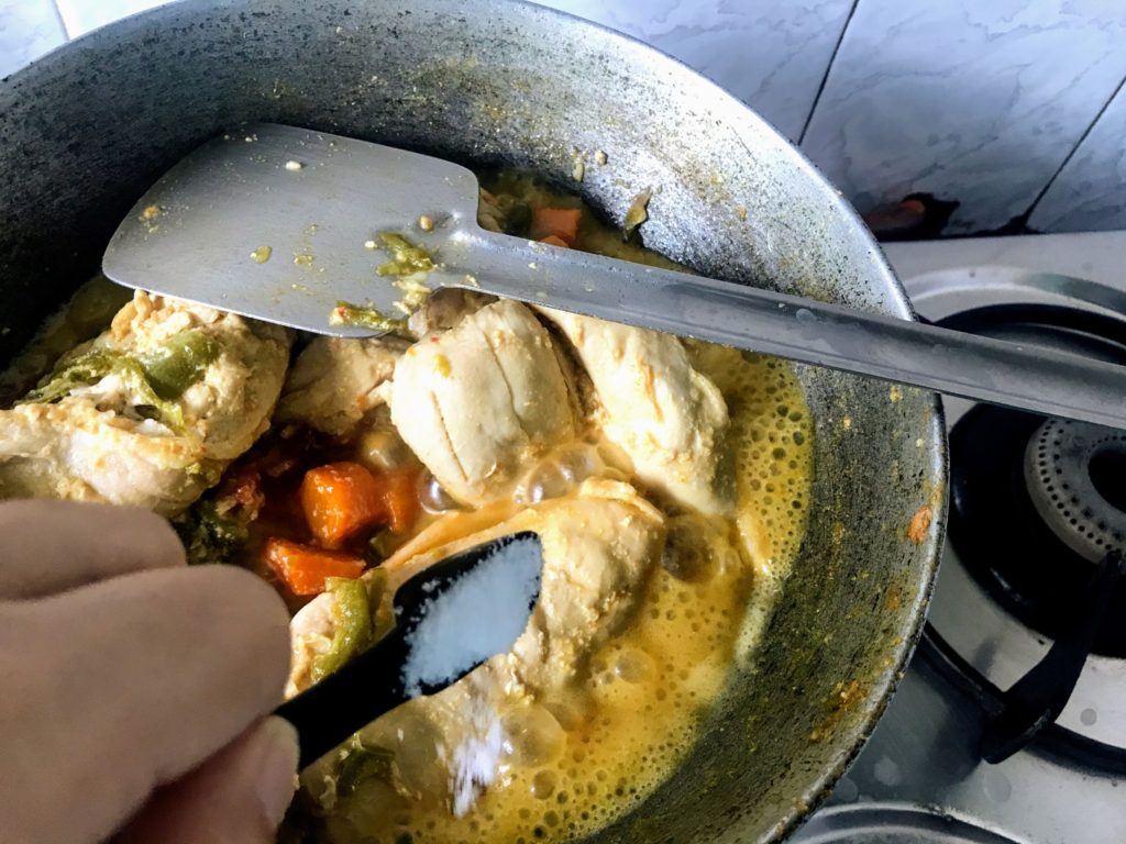 Adding salt to chicken breast curry