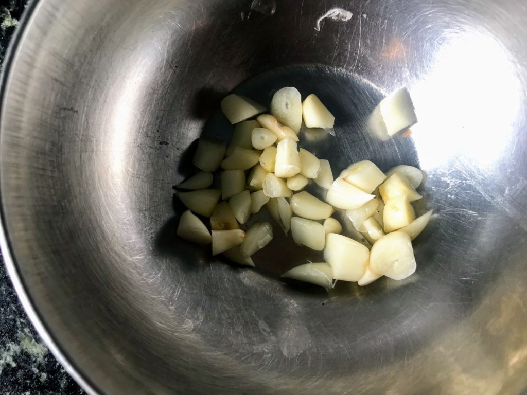 Chopped garlic 
