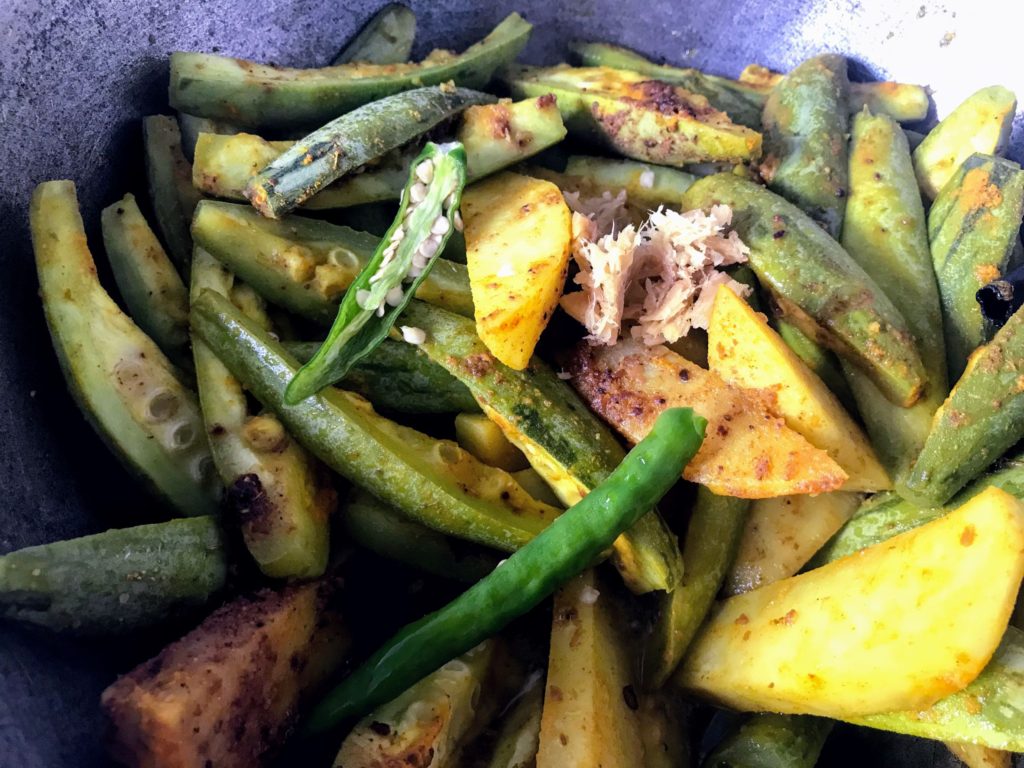 Slit green chilli with vegetables