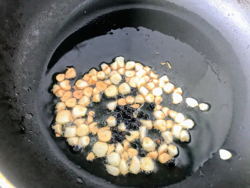 Sauteed garlic and pepper corn