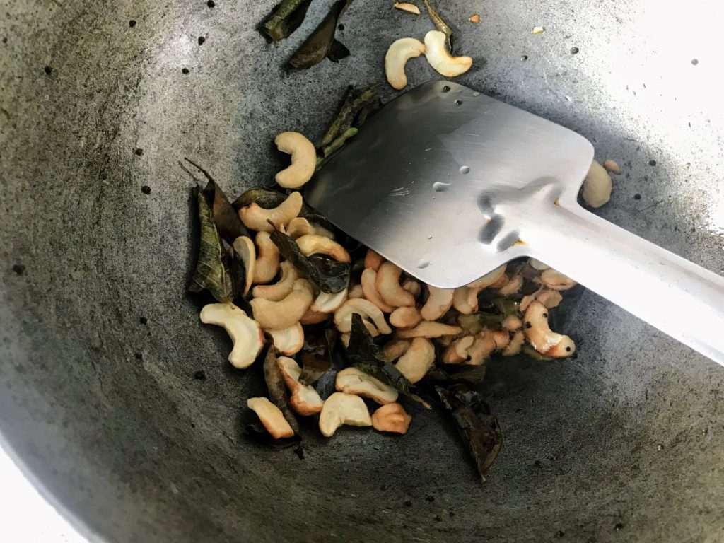 Frying cashews