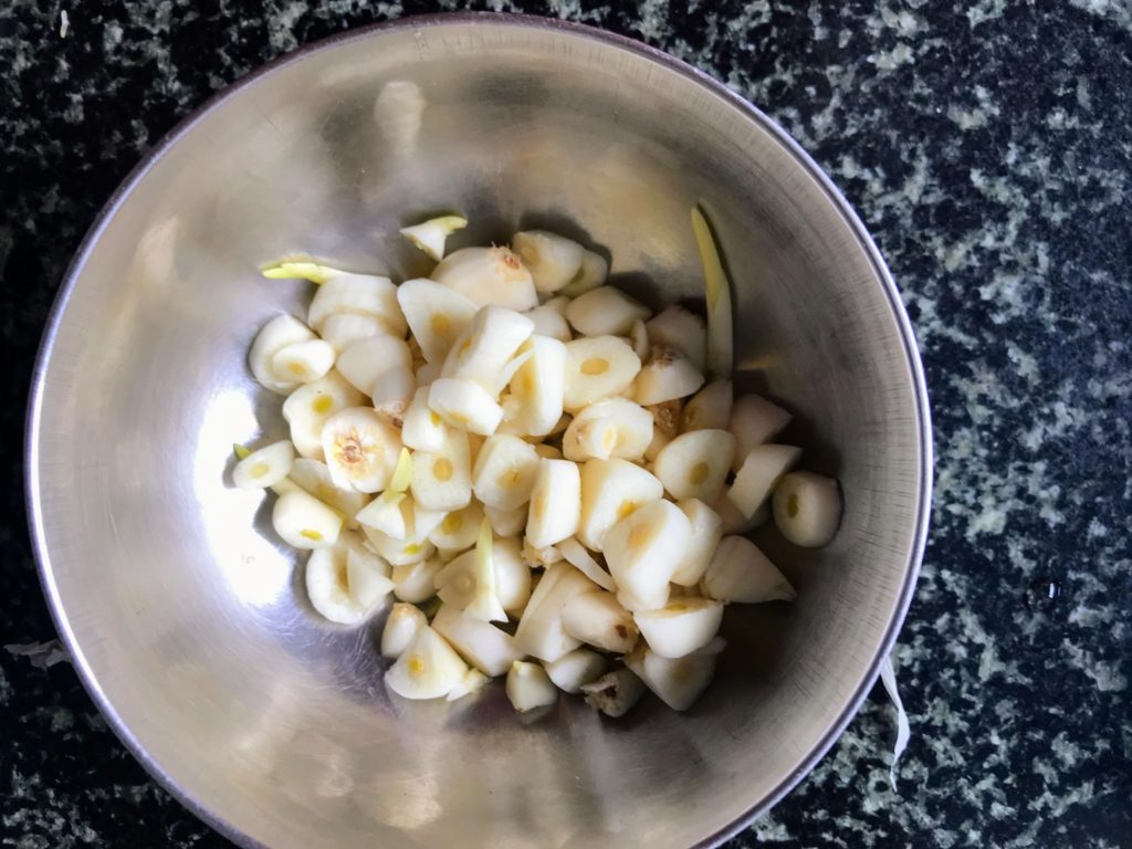 Chopped garlic