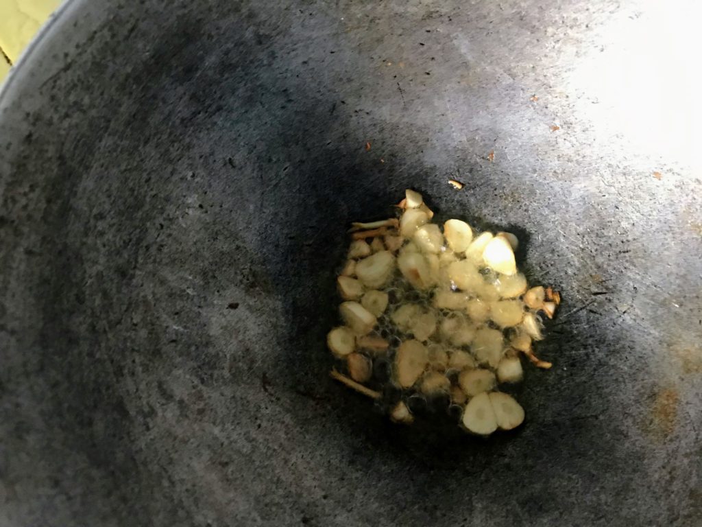 Garlic in hot oil