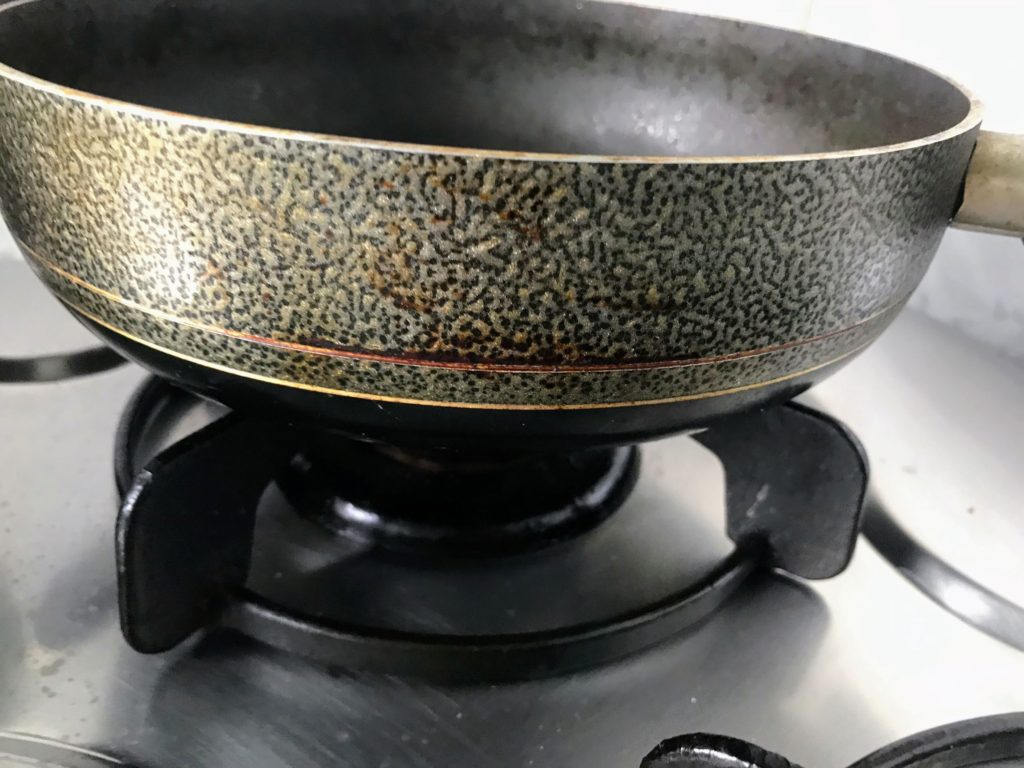 Heating non-stick pan