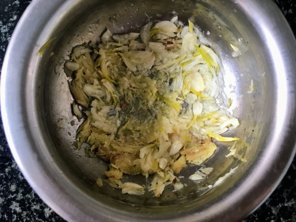 Crushed ginger garlic