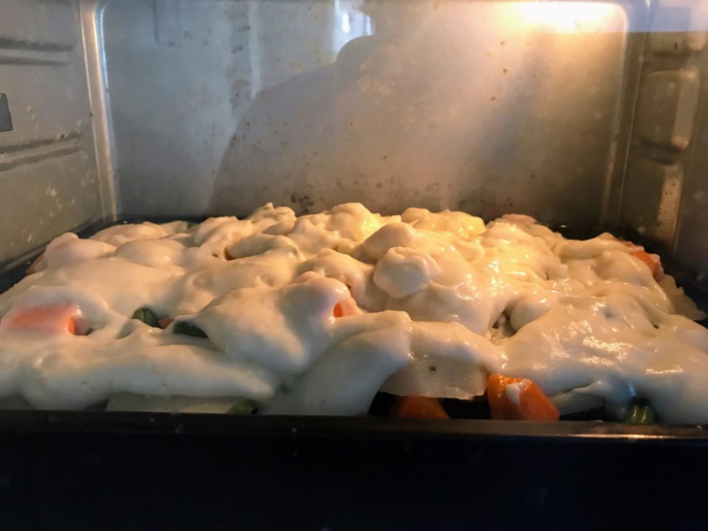 Baking vegetables with cauliflower and potato cream