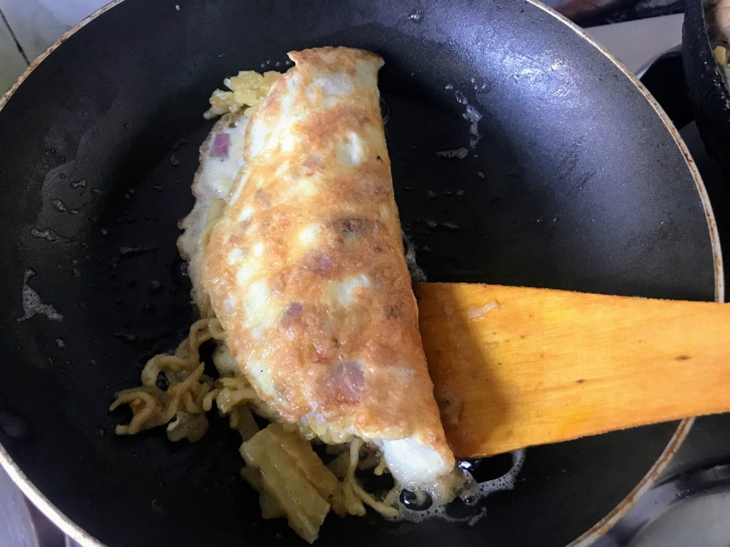 Maggi Stuffed Omelette