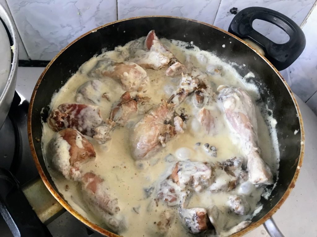 Creamy White Wine Chicken Mushroom Recipe