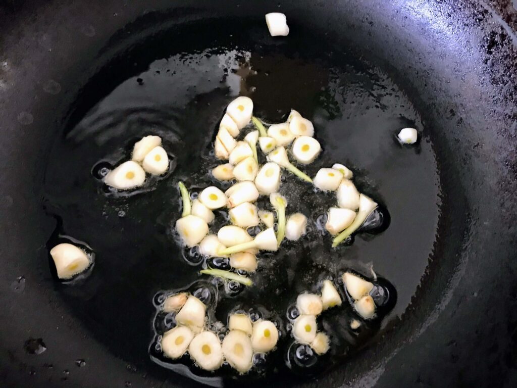 Sautéing garlic